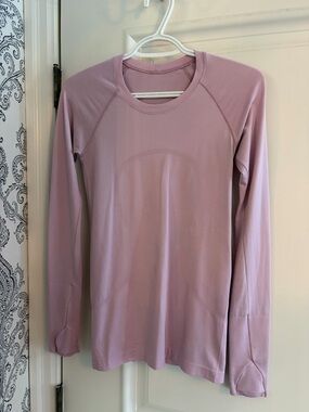 LULULEMON LONG SLEEVE ~ LIGHT PINK!!